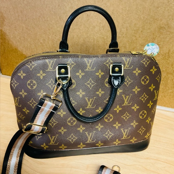 ✅AUTHENTIC 🔐 +Alma Bag LOUIS VUITTON ALMA PM - Picture 11 of 12